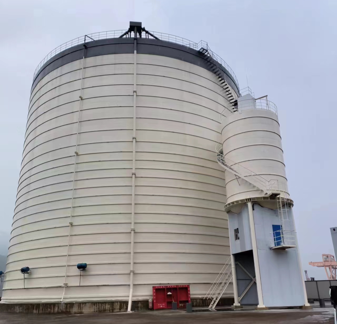 鄂托克10万吨水泥钢板库